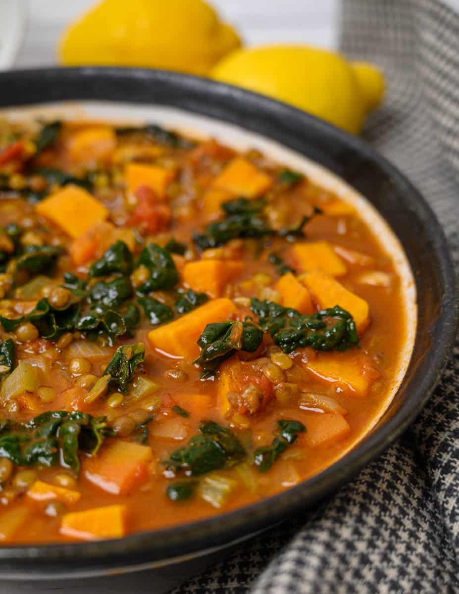 Easy Vegan Lentil Soup with Lemon and Kale - Vegan Cocotte