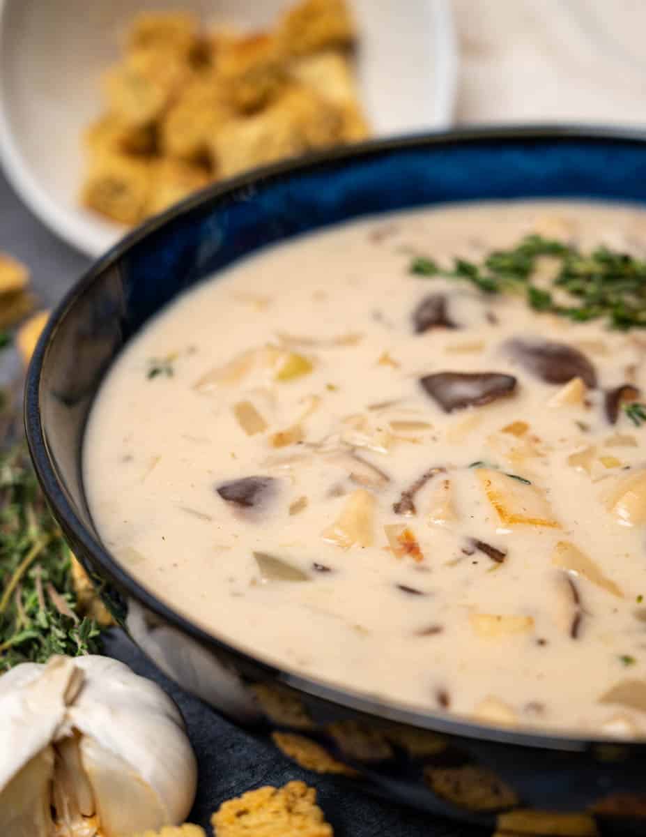 Creamy Oyster Mushroom Soup - Vegan Cocotte