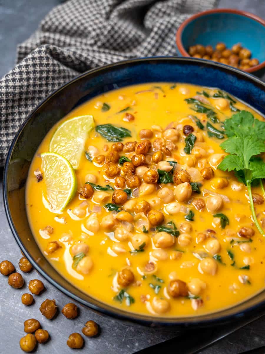 A bowl of Thai coconut chickpea curry