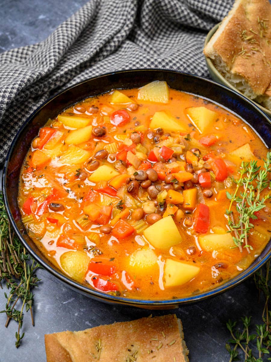 Jamaican stew with potatoes