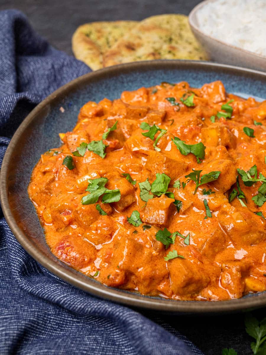 tofu tikka masala with coriander