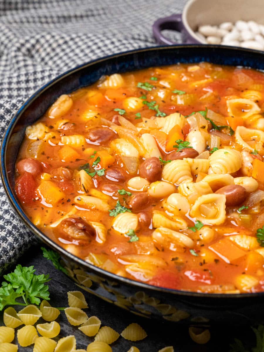 a bowl of Italian soup with beans