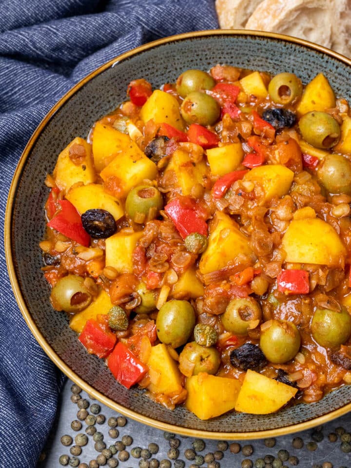 Vegetarisk picadillo med linser &amp;amp;amp; potatis