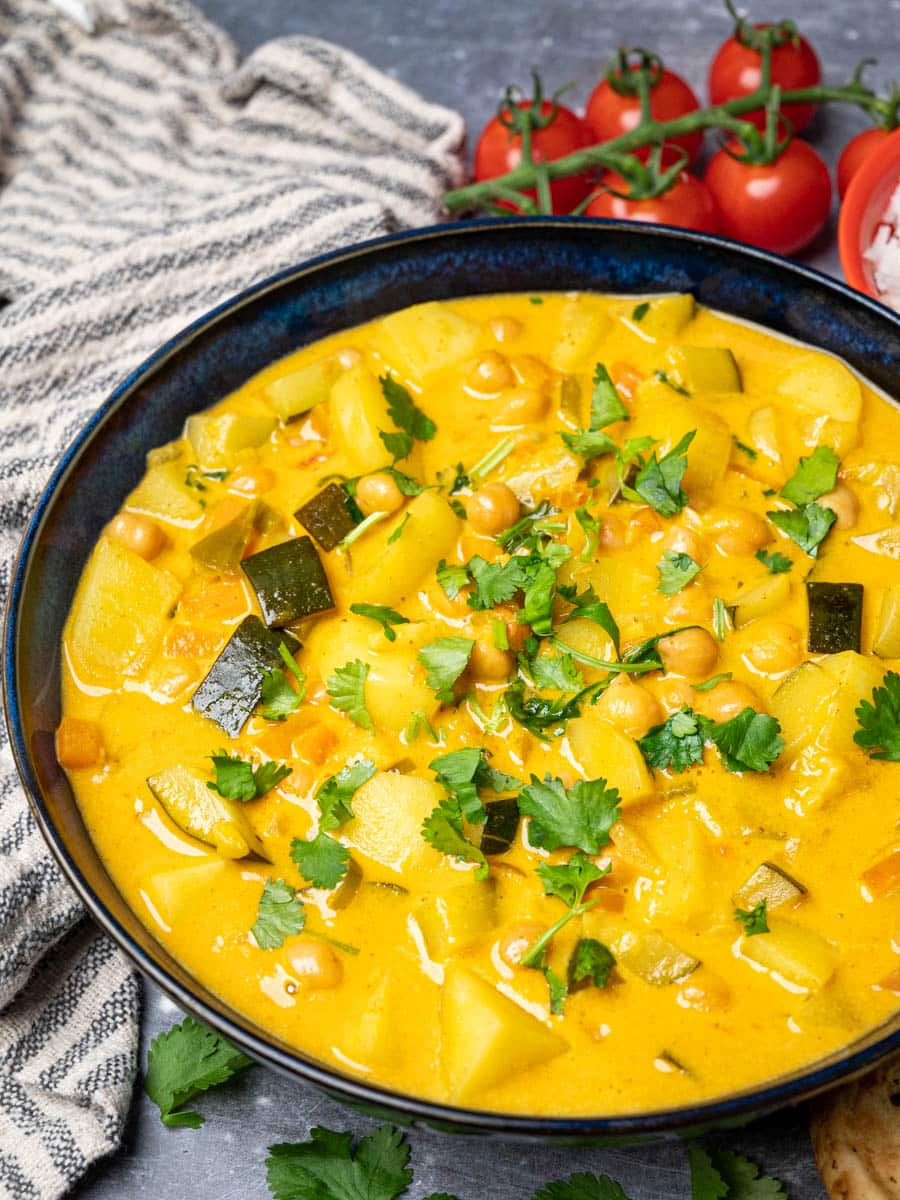 Vegan store yellow curry