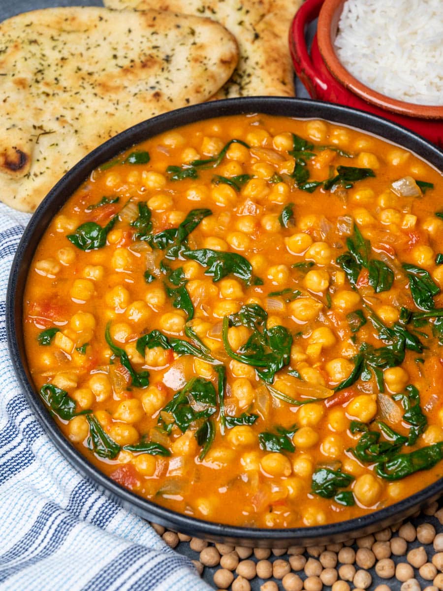 Chickpea and Spinach Curry