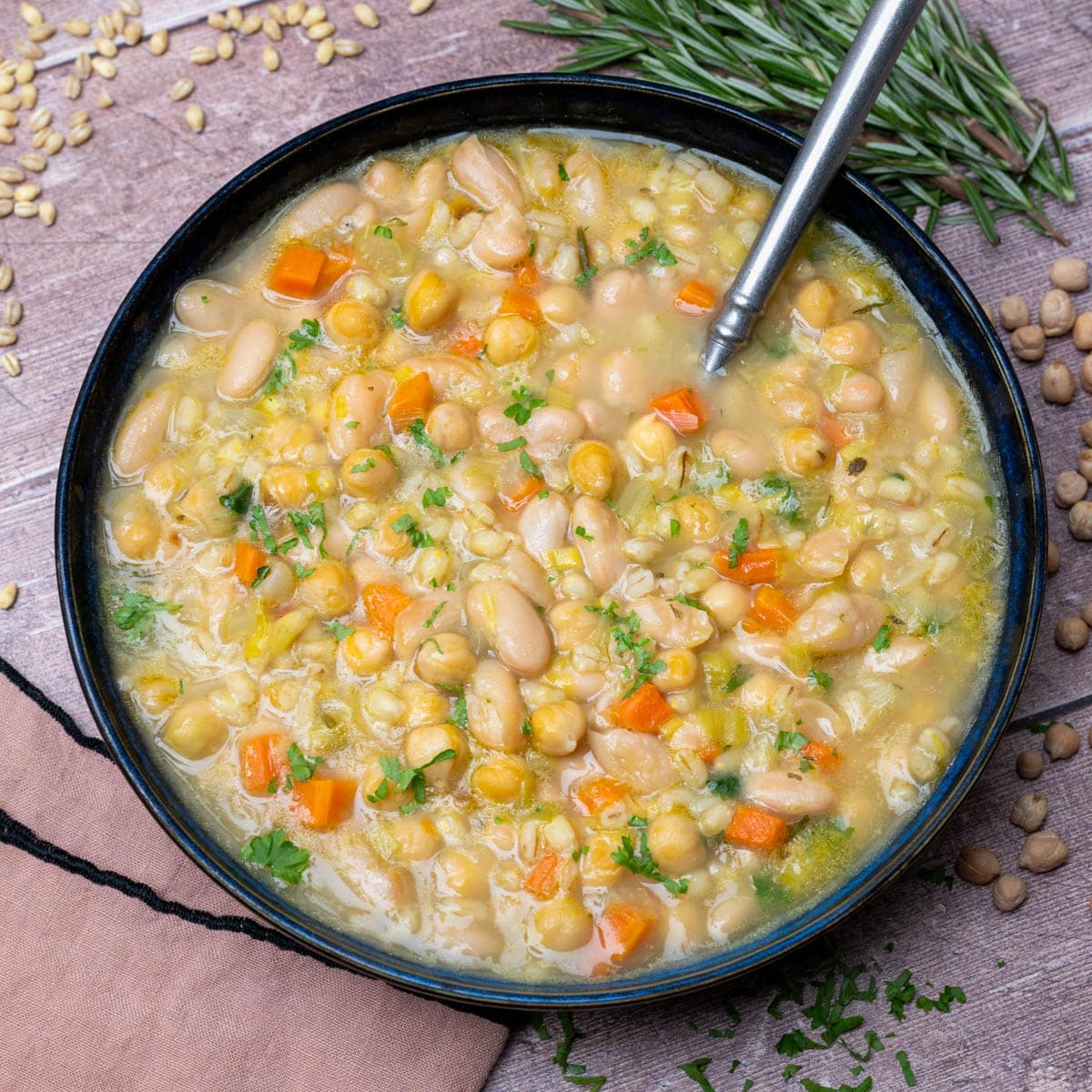 a bowl of Mesciua